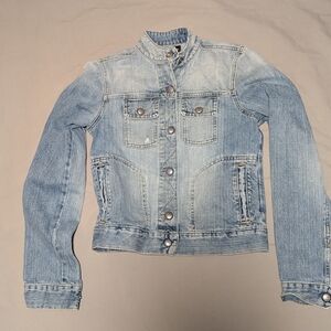 Distressed Fossil Cropped Denim Jacket. Sarah Jacket Broken Indigo